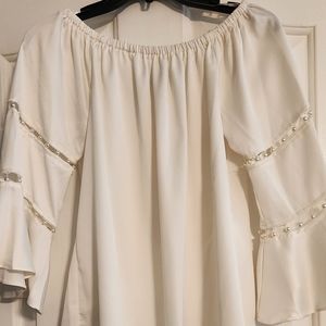 Stunning Ivory Cold shoulder option top